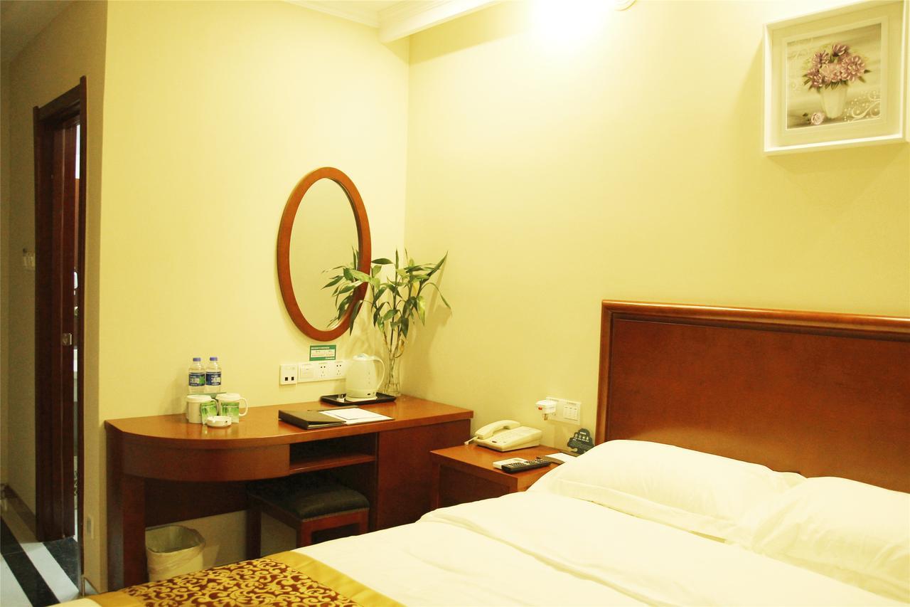 Greentree Inn Anhui Wuhu Sanshan Development District Express Hotel Экстерьер фото