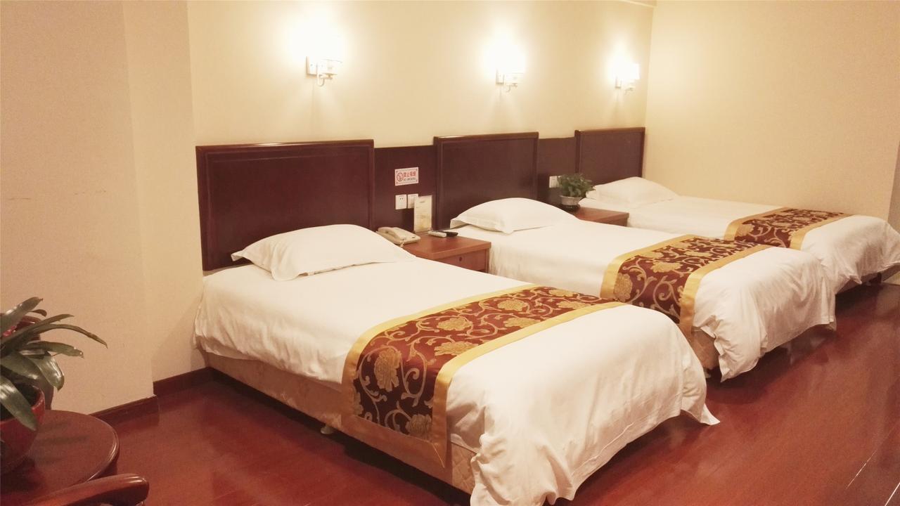 Greentree Inn Anhui Wuhu Sanshan Development District Express Hotel Экстерьер фото